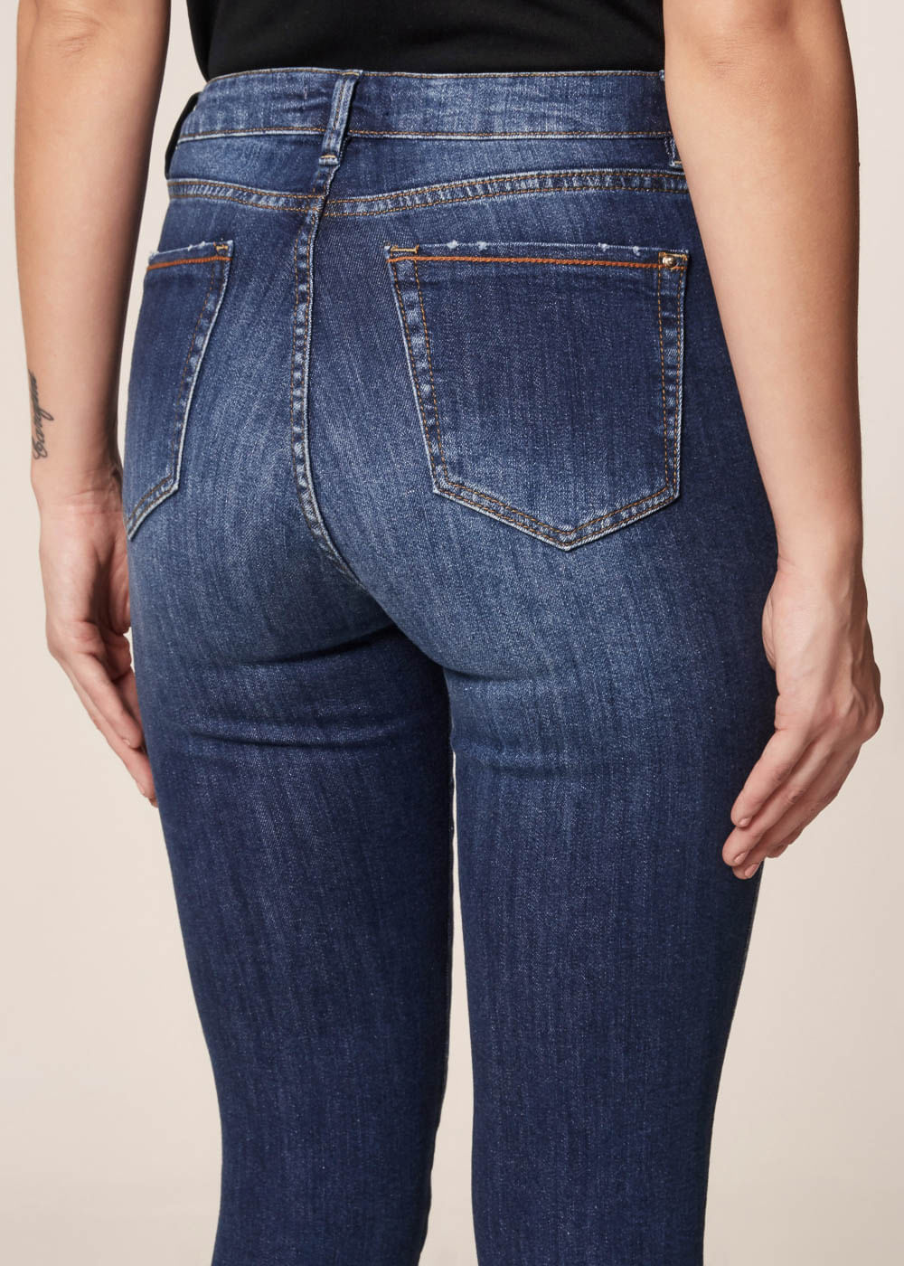 calça boot cut branca